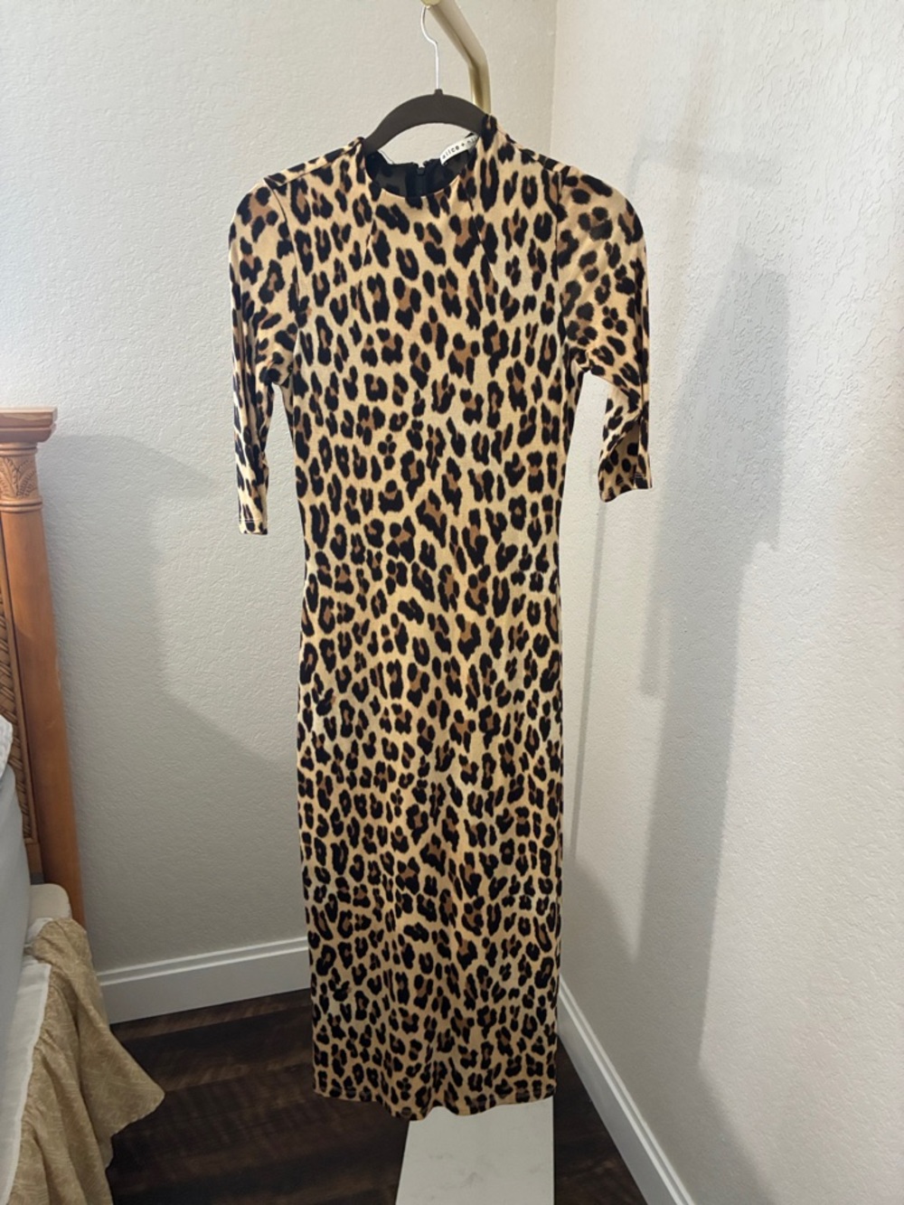Alice + Olivia Leopard-Print Midi Dress - Beige & Black